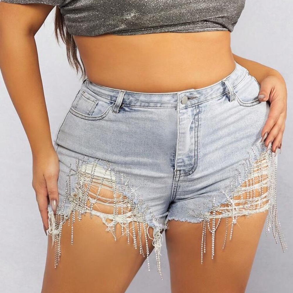 SHEIN Haute Plus Size Denim Shorts